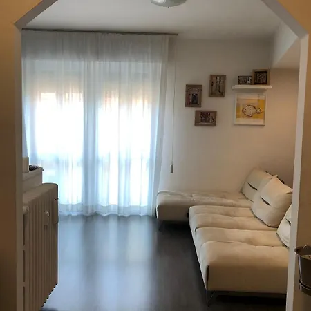 Апартаменты Cozy And Deluxe Minutes From Downtown