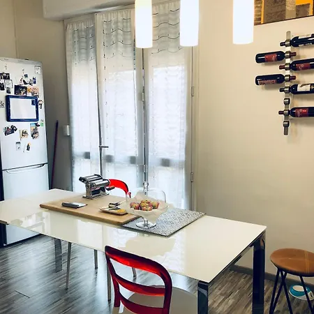 Cozy And Deluxe Minutes From Downtown * Болонья