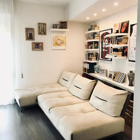 Cozy And Deluxe Minutes From Downtown Болонья